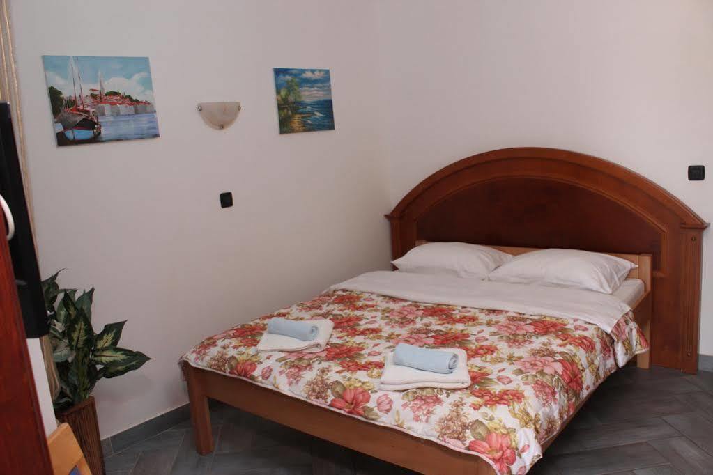 Rooms Laura Медулин Екстериор снимка