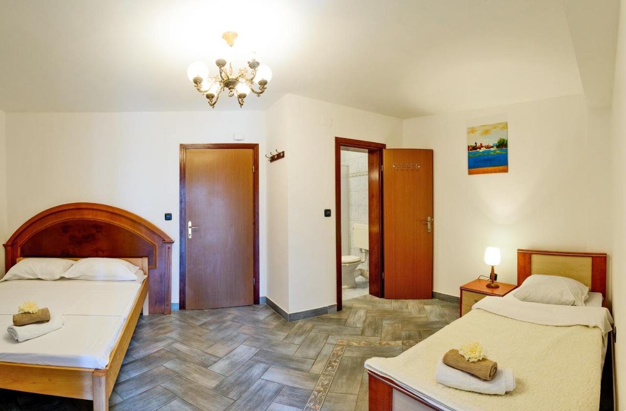 Rooms Laura Медулин Екстериор снимка